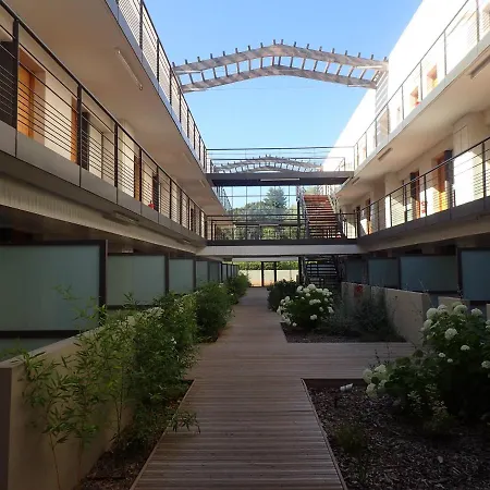 Les Jardins D'athena Apart Otel 2*