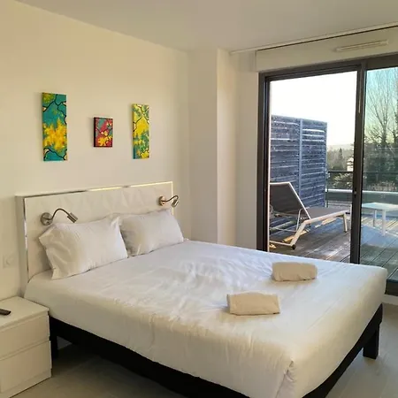 Apart Otel Les Jardins D'athena 2*