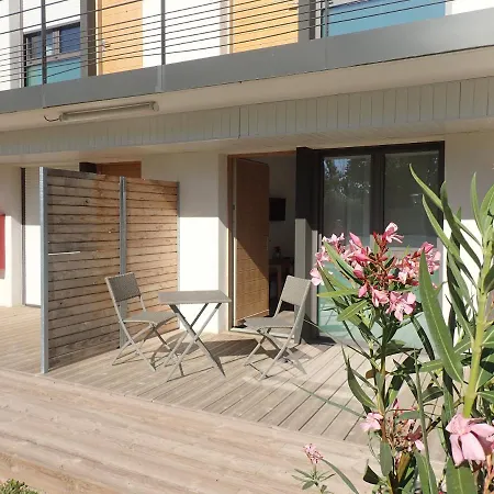 Apart Otel Les Jardins D'athena 2*